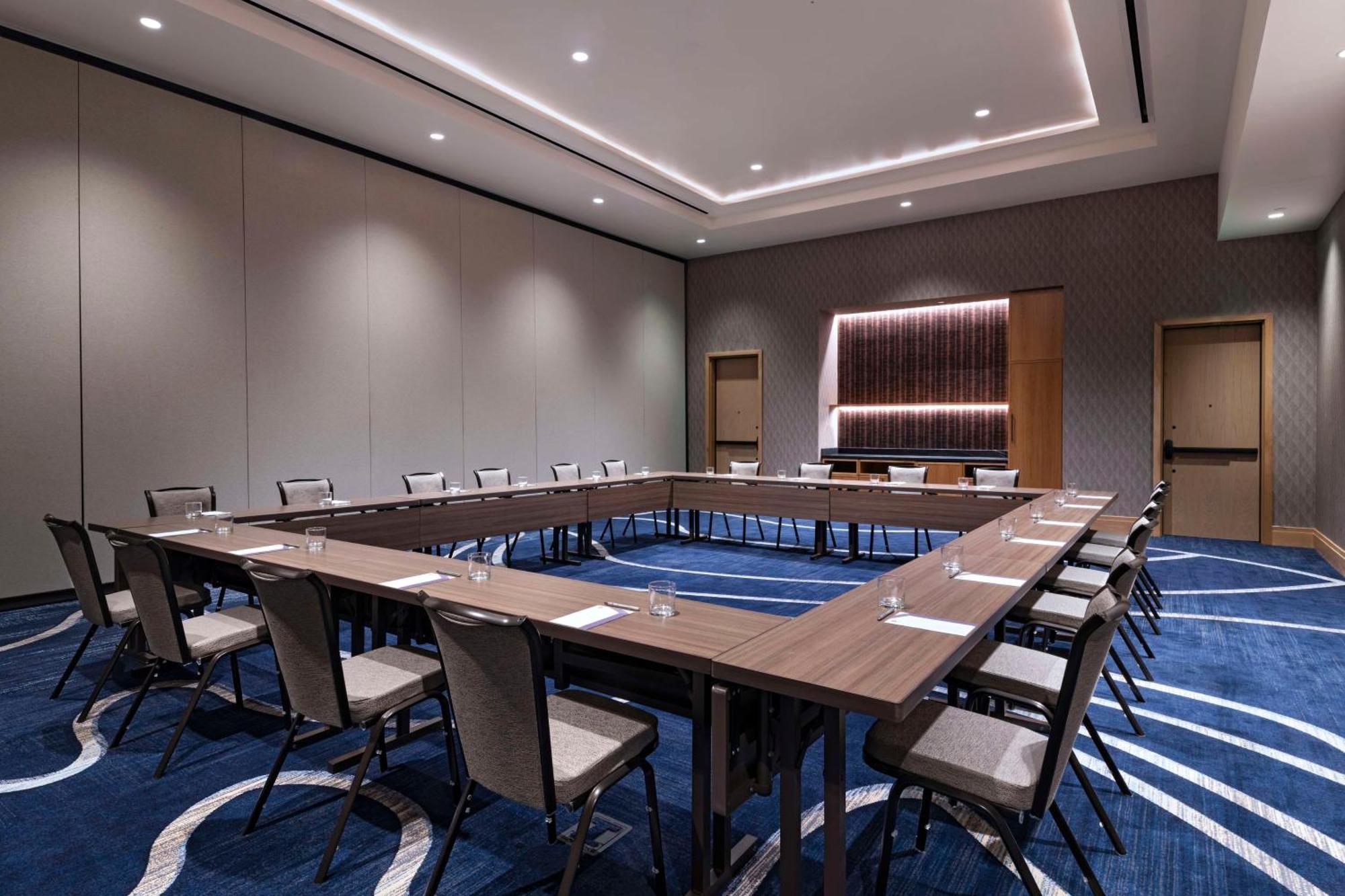 Hyatt Regency Conroe Hotel ภายนอก รูปภาพ