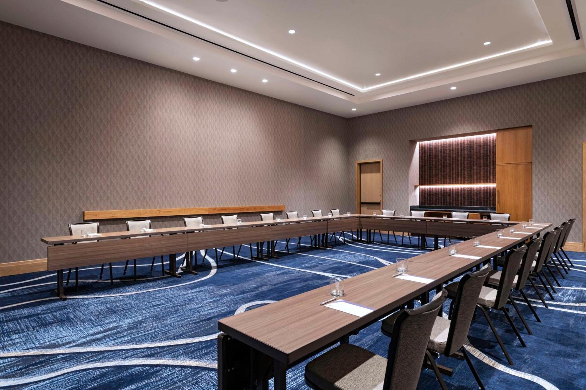 Hyatt Regency Conroe Hotel ภายนอก รูปภาพ